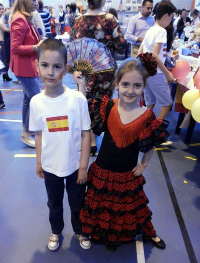 Amalia si  Sasa prietenul ei - AMALIA