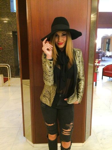 10407323_1637045523188639_8124881442968054167_n