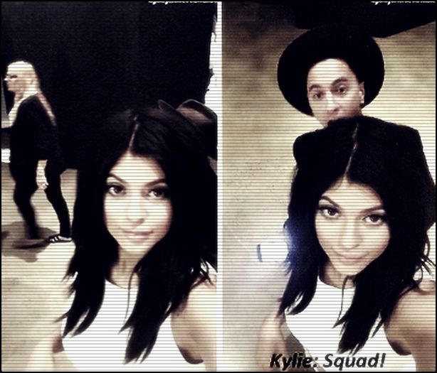 ♚ .nɘɘυp ♔ . [cl] mersi [#il strange`n brate . #d  stiu , dar tot ma doare chestia asta .. #adda; ce asculti  ? #m
