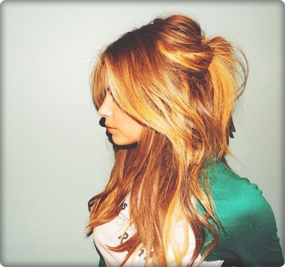 △▼ ❥ : Nush, depinde cine e mai dedicat ;P =))) @Adda . Știu <3 :)) @Melli [cl; Bine fac ;c ȘI VĂ ROG MULT NU MĂ MAI FACEȚI BLONDĂ =))))) @CR7
