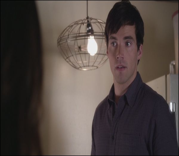 Nn..nimic. *se fereste sa nu dea in el* - episodul 28