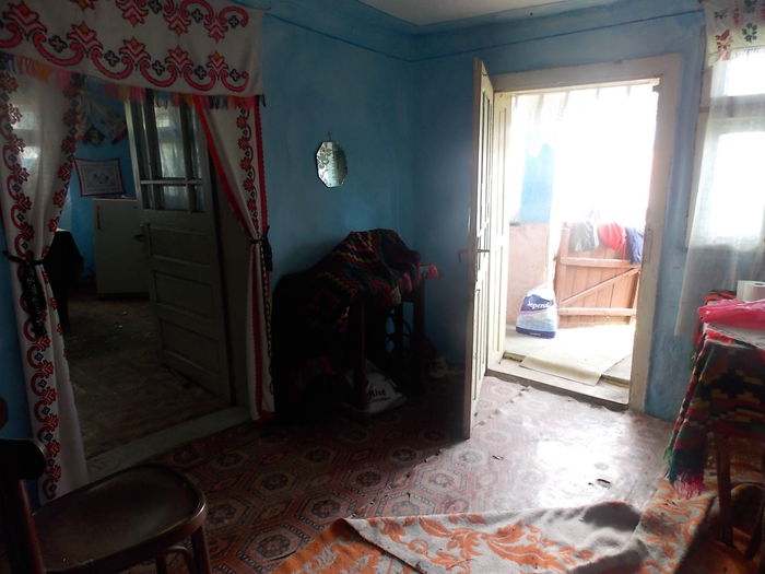 holu dintre camera - POZE CU CASA DE LA TURDAS 2015