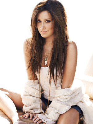 ashley-tisdale-499300l-poza - Ashley Tisdale