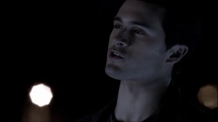 Cine e Nicu?Eu sunt Nicholas. Plec la agatat pwp pa
