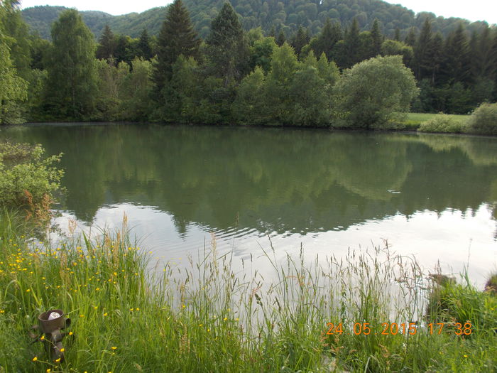 Lacul mănăstirii cu legendele lui...