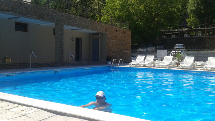 Calimanesti- Piscina Camelot