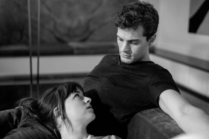 Behind-the-Scenes-Fifty-Shades-of-Grey-Photos-Are-Out-Very-Hot-Gallery-472931-3 - 50 umbre intunecate ale lui grey