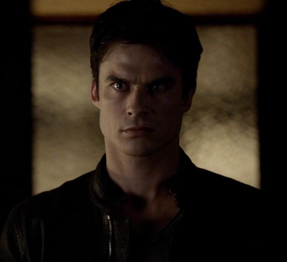 *se pune in pat langa ea bombanind*