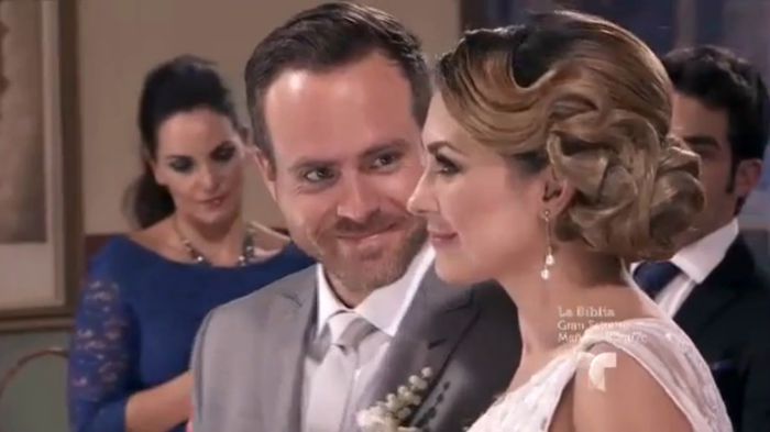 los-miserables-capitulo-final-aracely-arambula-erik-hayser