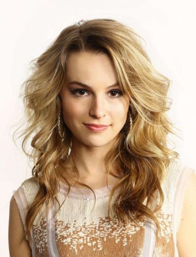 29ad6421688fd10fa6bab20587d75b24 - bridgit mendler