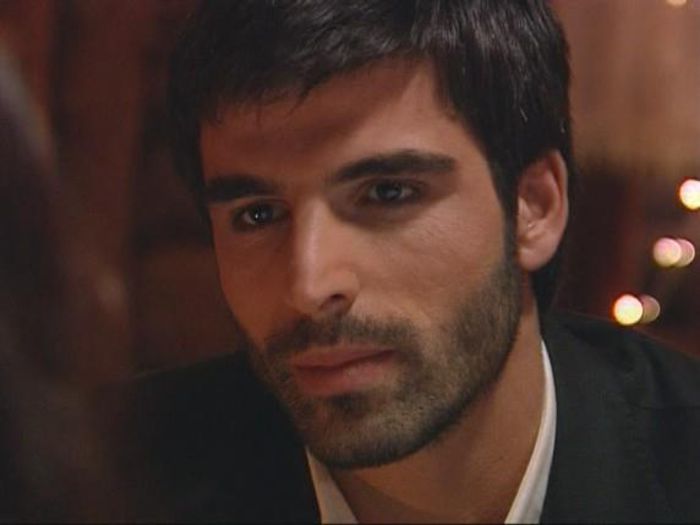 boran4ever-mehmet-akif-alakurt-32215099-572-429