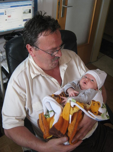 cu nepotica ne pozam