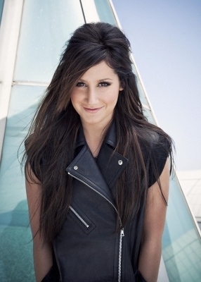 normal_05 - ashley tisdale sedinta foto 2