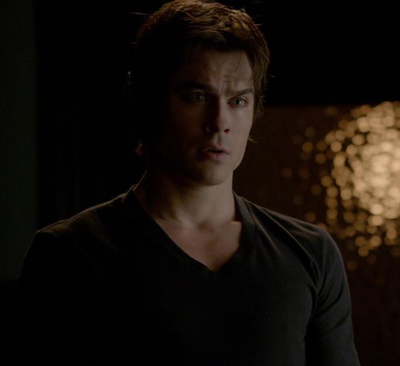 Nu e amuzant.Lipsesc si ea, si sor-mea, si Ely, si blonda aia..