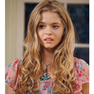 Bine. Sa spunem ca pe ea o las in pace, dar Ely merita sa sufere cel mai mult *infige foarfeca; in paru ei*
