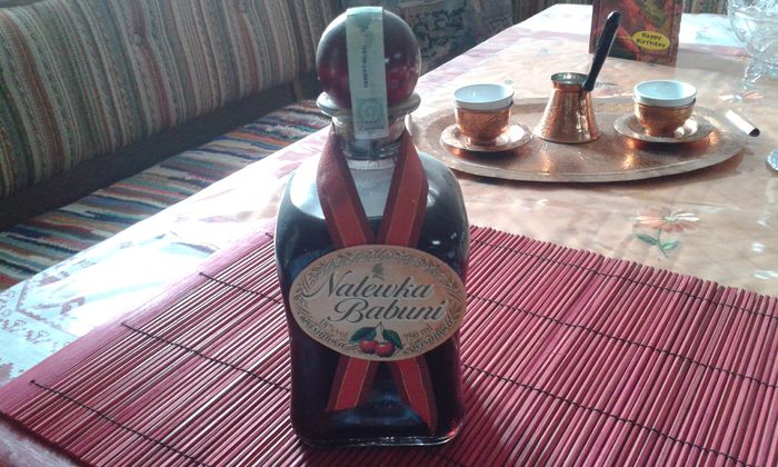 027; vin  din cirese , vechime 14 ani

