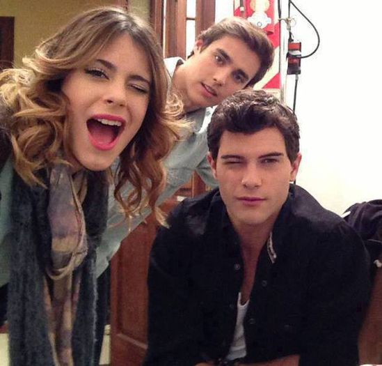 1234994_122813537889374_2096123780_n