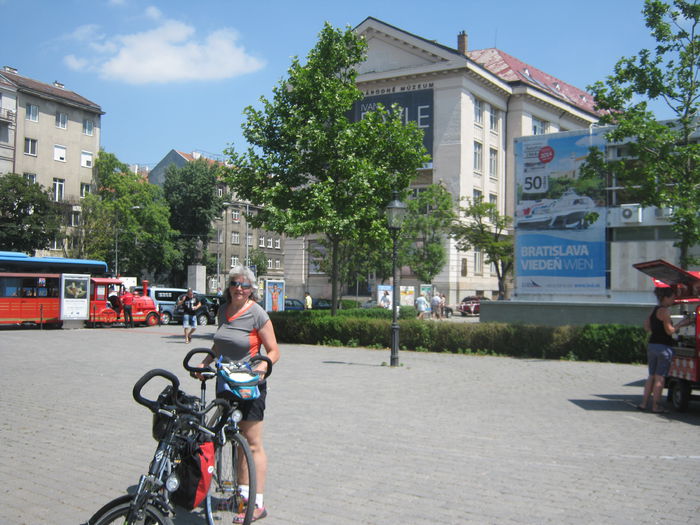 050 - Regensburg-straubing-passau-linz-Grein-Melk-Tuln-Wiena