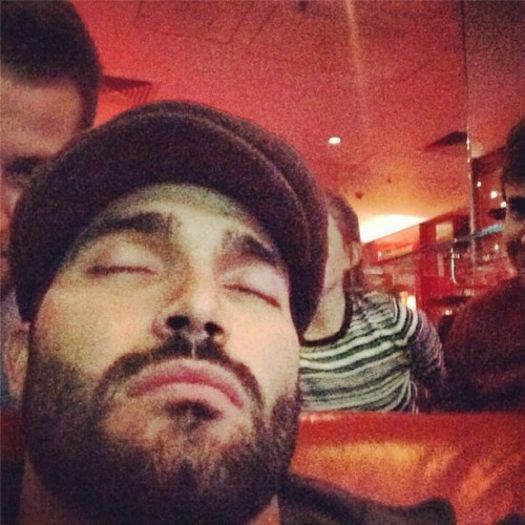 *Derek doarme si viseaza ca papucii lui danseaza* =))