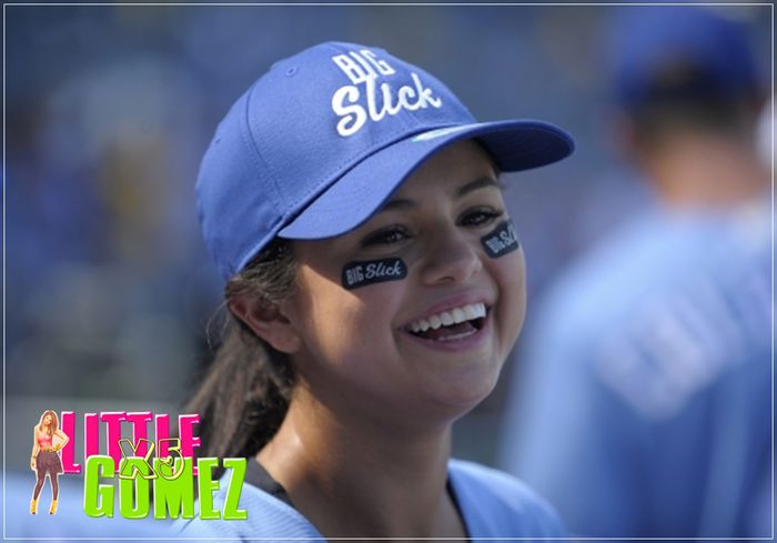  - x 19-06-2015 II Big Slick x Celebrity Softball Game x Selena Gomez LG