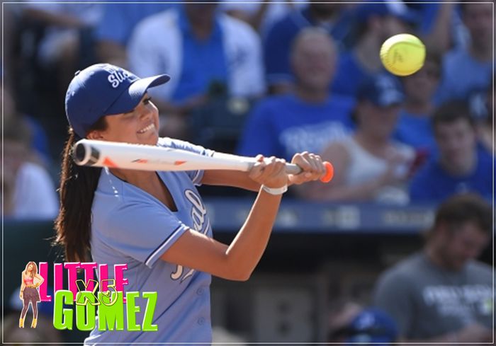  - x 19-06-2015 II Big Slick x Celebrity Softball Game x Selena Gomez LG