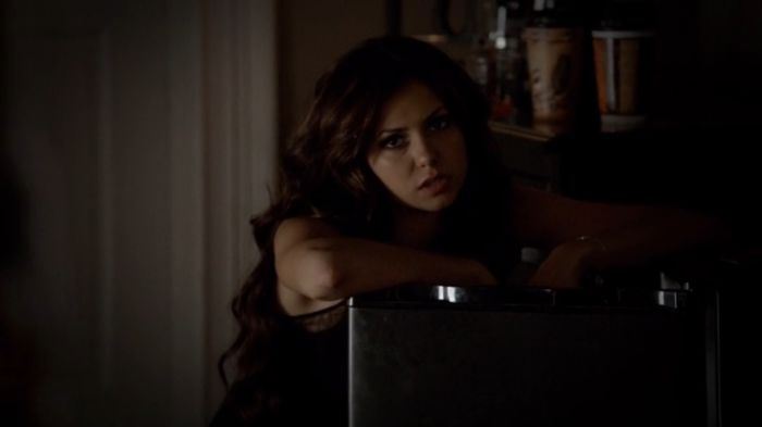 - [se ridica si se duce la frigider, isi ia o sticla] hai pa, daca nu e nimeni.... (cl) - here - episode 48 - done