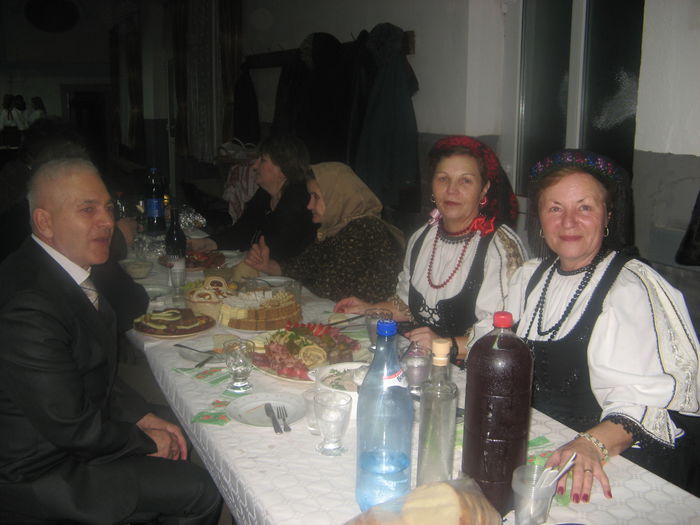 IMG_2949; Impreuna cu sora Iulia si sotulei.
