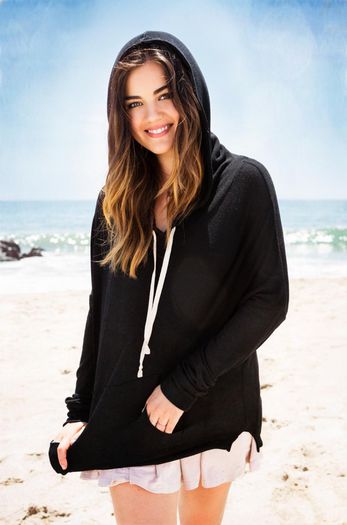 Lucy-Hale--Hollister-Clothing-2014--09-720x1089
