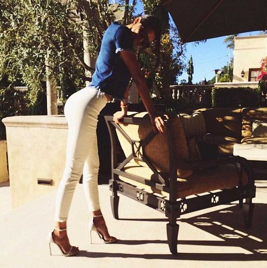 kendal-jenner-a-list-instagrams-april-2015-gallery__large