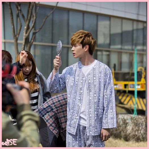 Gong Tae-kwang - VWX __ 00 Who are you School 2015 00