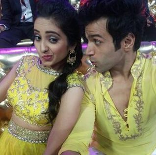  - 32- Rithvik Dhanjani and Asha Negi