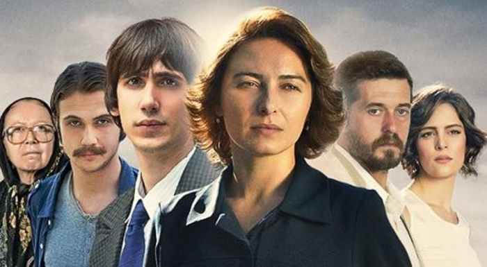 Oyle Bir Gecer Zaman ki (2014)