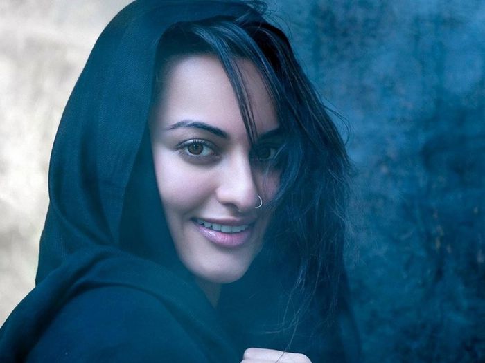  - 172- Adevaruri despre actrita Sonakshi Sinha