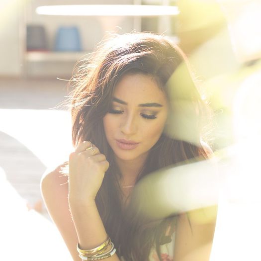 4-171 - x-The exotic Shay Mitchell