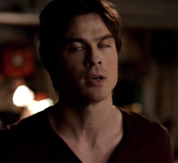 Daca esti cuminte iti dau un ecler *o mangaie pe cap*:))