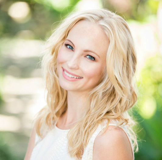  - x-The pretty Candice Accola