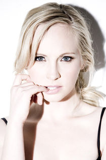  - x-The pretty Candice Accola