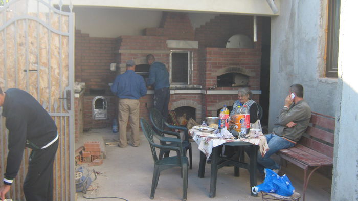 2014-09-24 15.56.30 - Bucatarie de vara cu gratar rustic din caramida - la Braila