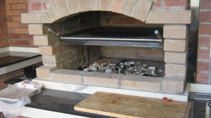 IMG_2149 - Bucatarie de vara cu gratar rustic din caramida - la Braila