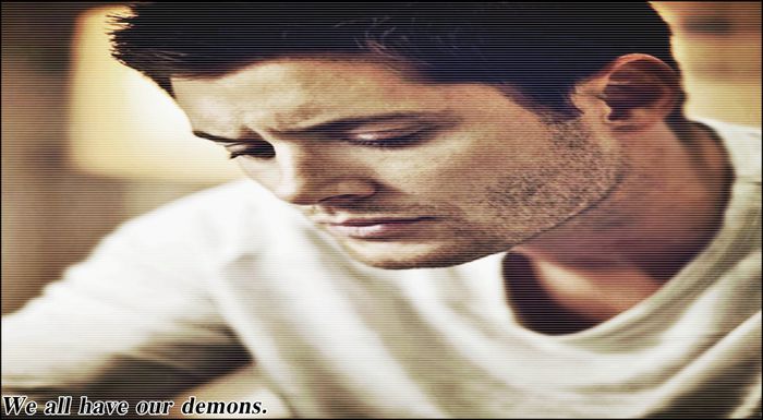 ✡ ▏ к͞͞ι͞͞Ɩ͞͞Ɩ͞͞т͞͞н͞͞є͞͞Ɗ͞͞Ɛ͞͞A͞͞Ƭ͞H͞☽; Știu foarte bine asta..Și mai știu că și tu ești una-cl; dintre ei. Deci, nu te pot ajuta. Aș spune că îmi pare rău.. dar din moment ce nu îmi pare.. [ dă din umeri și își ia o sticlă și un pahar ;
