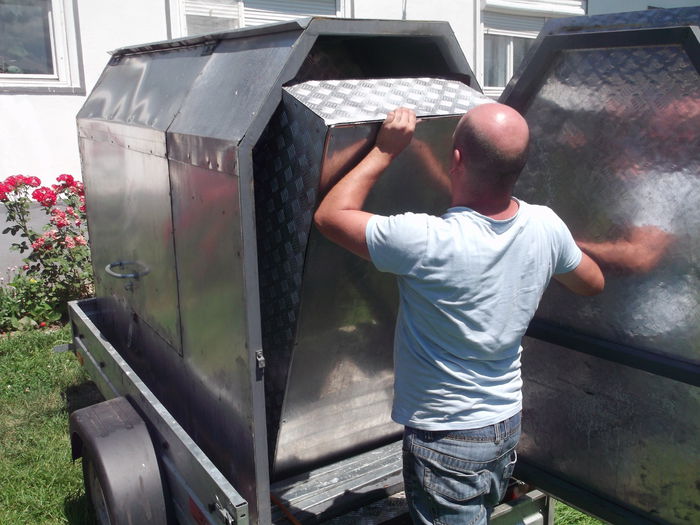 SCOATEREA BANCII DE "MASAJ "