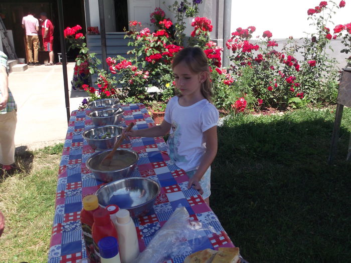 USTENSILE AJUTATOARE