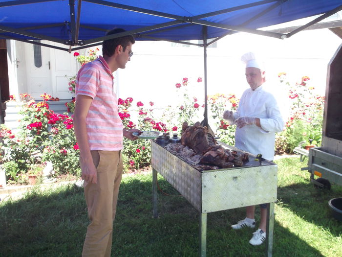 ASOCIATII LA FIRMA DE KATERING