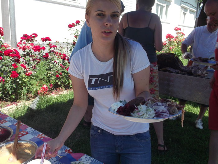 CRISTINA SCAPATA DE SESIUNE