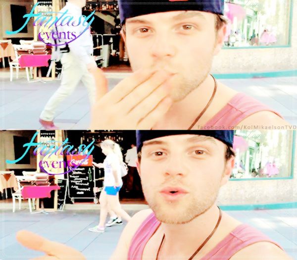 ;; clk *ii da lu Fane cu talpa in moaca si-l impinge mai departe de ei=)))))); o lipeste de el pe; sub apa;o saruta si-i desface o parte din siretul slipului♥ se ridica cu ea ca sa n-o tina prea mult sub apa:O3* =))))). Te-as dez;braca de tot, dar e loc public:(:(.
