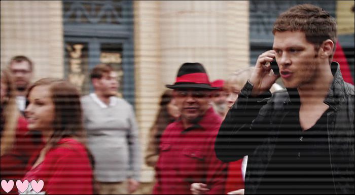 ♛ 》》 Hє`ѕ α ѕєχу вα∂αѕѕ кιηg ┇┇✰ [cl] [# se plimbă pe stradă trecând pe langă o mulțime de oameni - This is just the beggining - ep 01