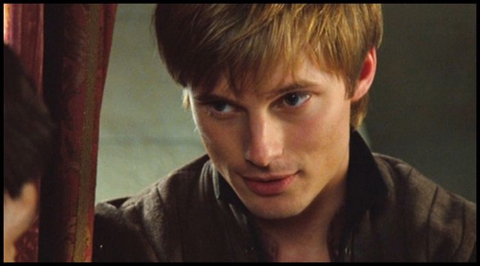 - Păi fată ce faci aici? Mă muști? *O gâdilă* - This is just the beggining - ep 01