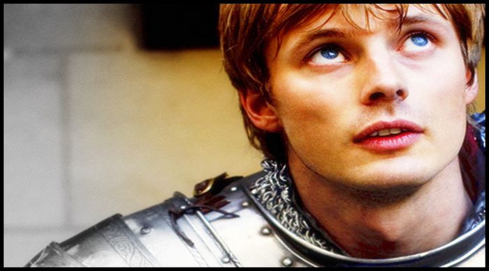 - *O prinde de mijloc* Hai numai face pe bosumflata! - This is just the beggining - ep 01