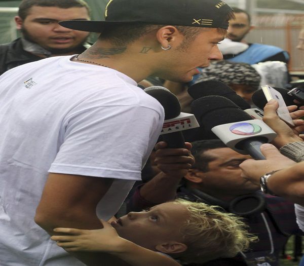 Ｌｉｋｅ ｆａｔｈｅｒ ｌｉｋｅ ｓｏｎ