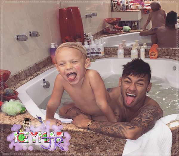 Ｌｉｋｅ ｆａｔｈｅｒ ｌｉｋｅ ｓｏｎ